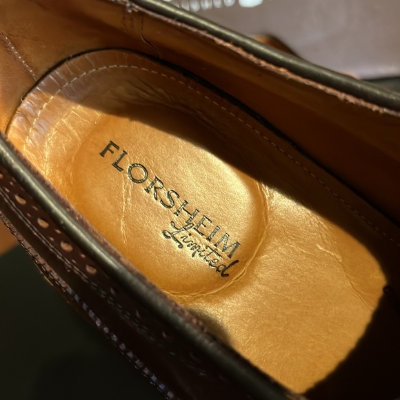 Florsheim dress shoes size 10 - Picture 6 of 8